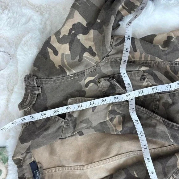 french cuff camo utility jacket - Picture 5 of 7